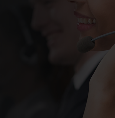 Smiling support representative wearing headset, symbolizing customer service efficiency and order-to-cash process automation.